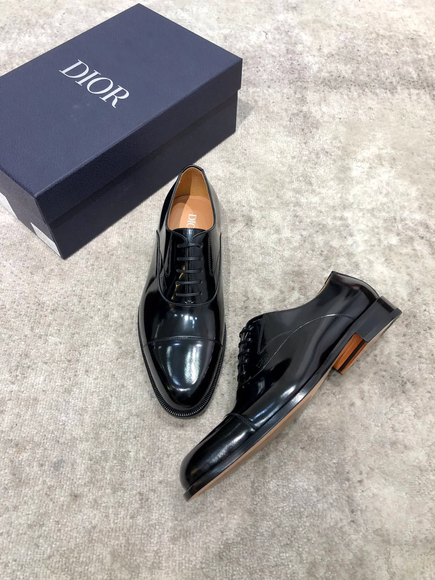 Men's shoes 💰960 Dior's new counters are on sale at the same time, with imported cowhide uppers, water-dyed cowhide lining, genuine leather outsole, impeccable details, standard size 38-44,